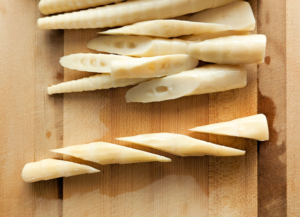 Sliced bamboo shoots cut diagnally.
